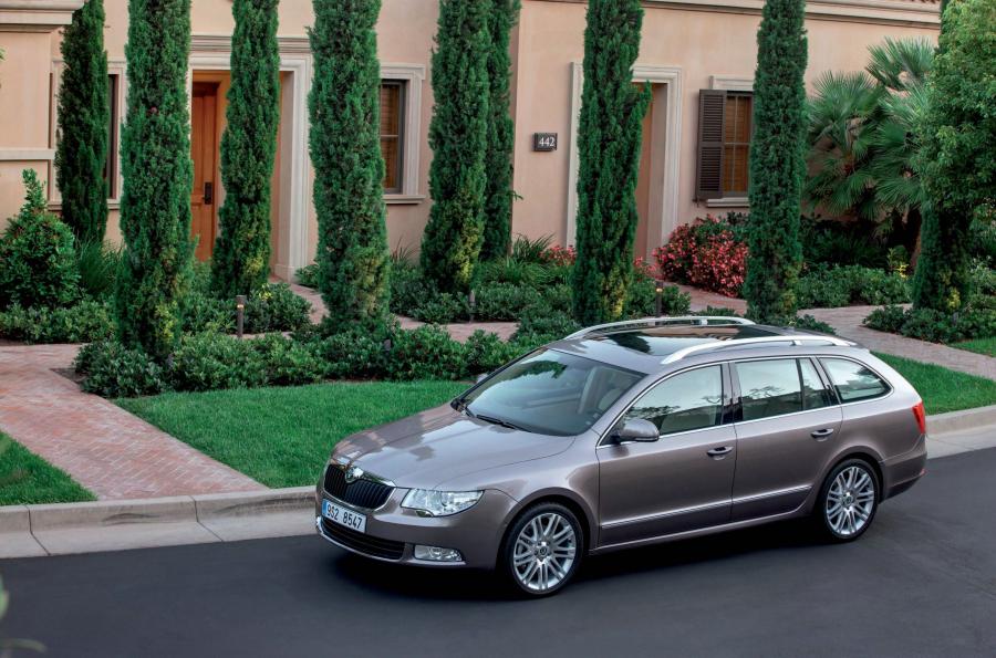  Skoda Superb Combi 2009 года  (фото 66 из 74)